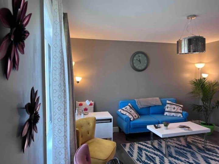 Maison Chaleureuse, Energetique Et Florale Шербрук Экстерьер фото